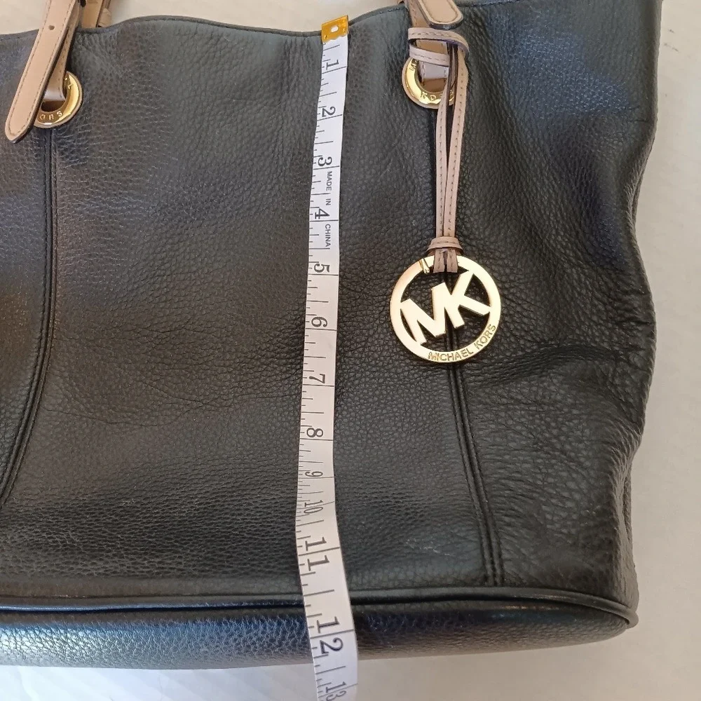 Michael Kors Tote Bag Women Large Black Pebbled Leather Tan Straps Gold Hardware - Picture 4 of 9